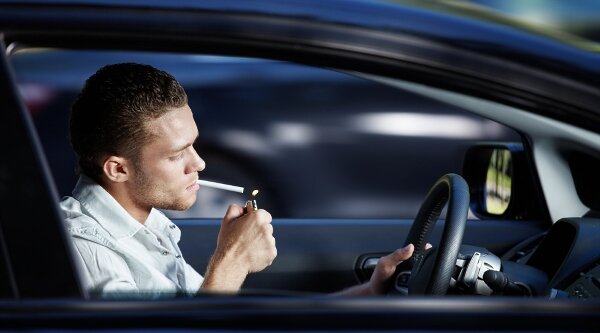 как избавиться от запаха сигарет в машине